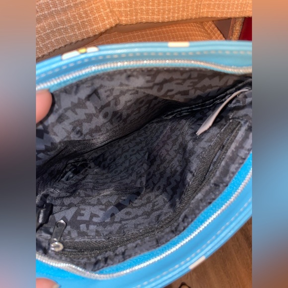 Disney World Minnie Mouse Blue Embroidered Crossbody - Picture 4 of 5